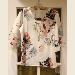 Summer Floral Top (NWOT)